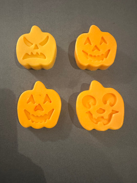 🎃 Pumpkin Patch Mini Soaps – Frightfully Festive Fun! 🧼